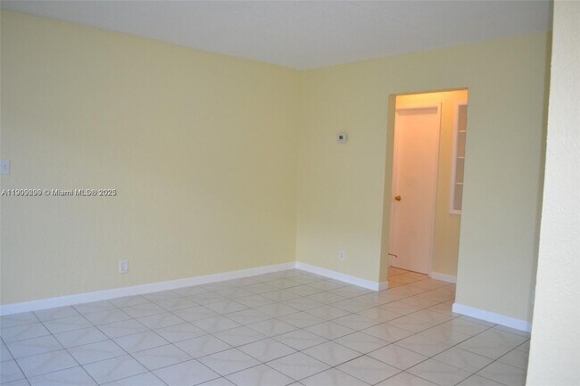 Foto del edificio - 112 SW 19th Ave