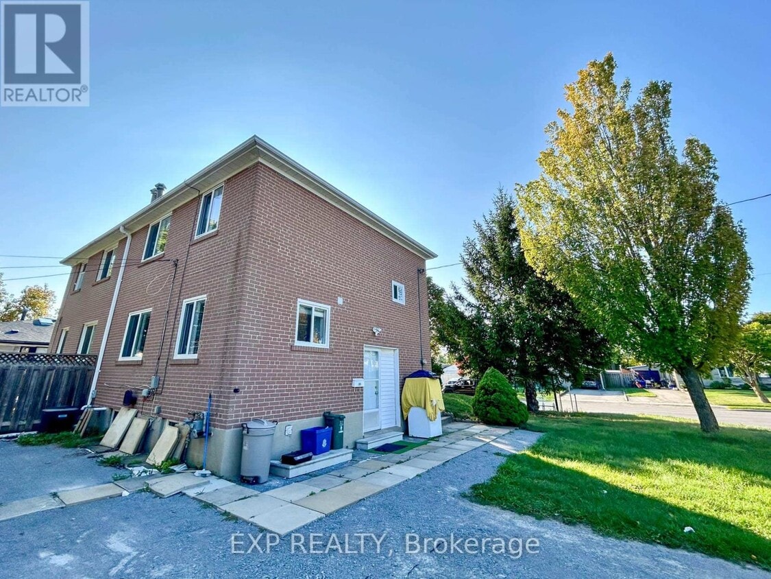Primary Photo - 295 Taylor Mills Dr S