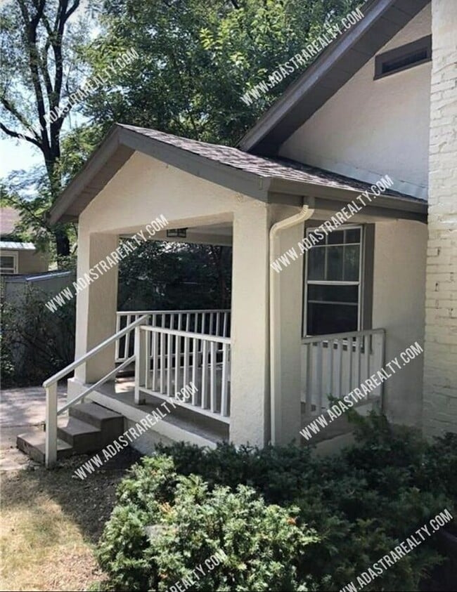 Building Photo - Perfect 3bed 1 Bath Waldo Home-Available i...
