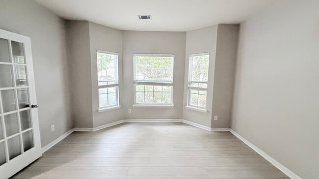 Building Photo - 765 Rockbass Rd