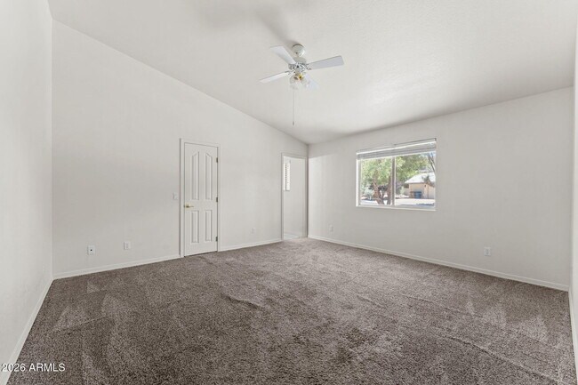 Foto del edificio - 2110 W Terrace Dr