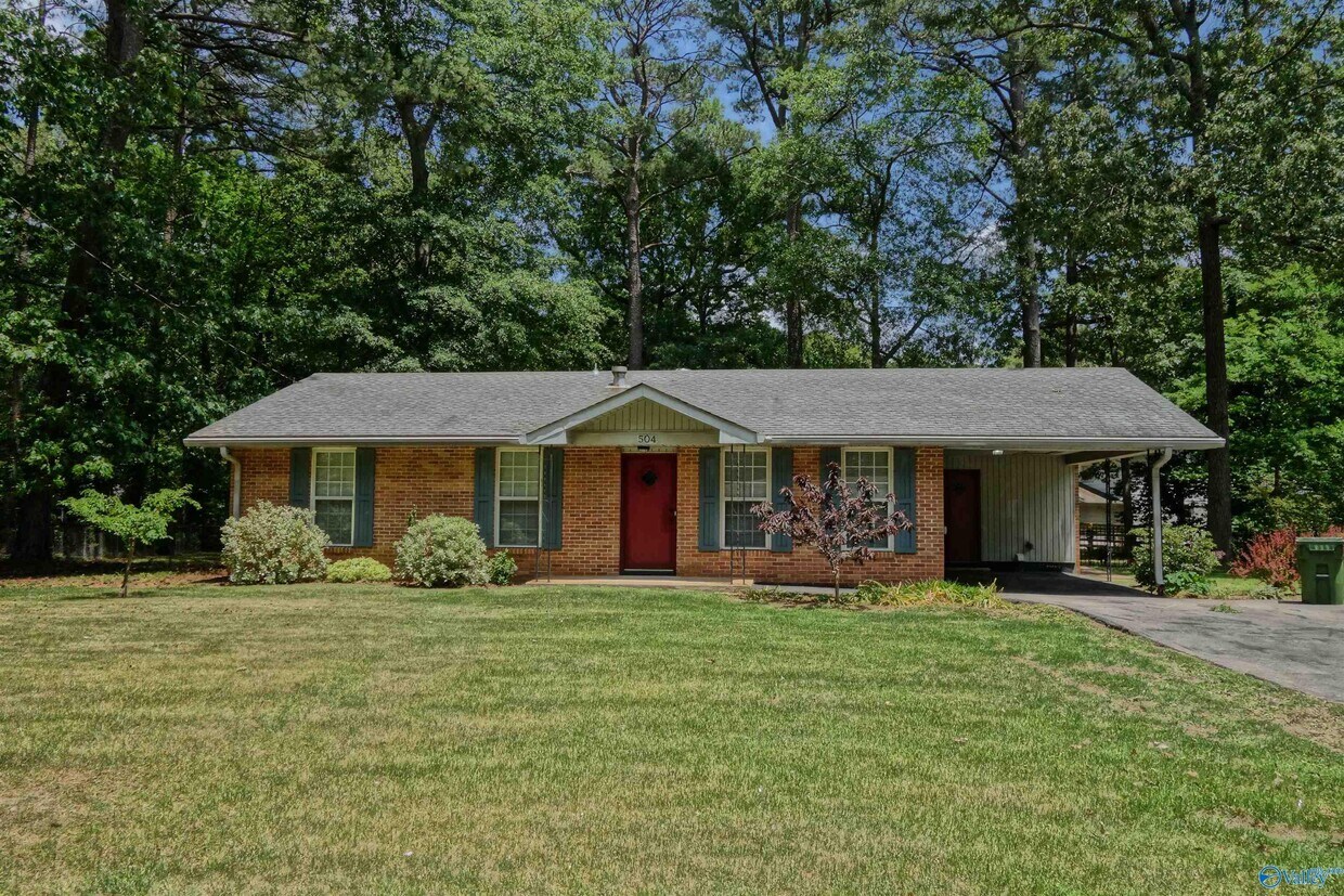 Primary Photo - 504 Delaney Rd NW