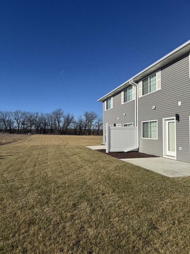 Foto del edificio - 331 W Samuel Ave