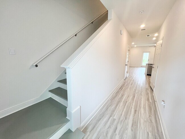 Foto del edificio - 105 Phoenix St