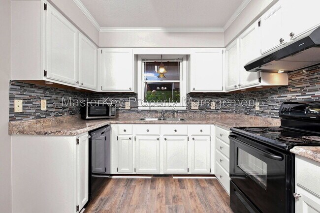 Foto del edificio - 5017 Walton Hill Rd