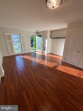 Building Photo - 42793 Pilgrim Square