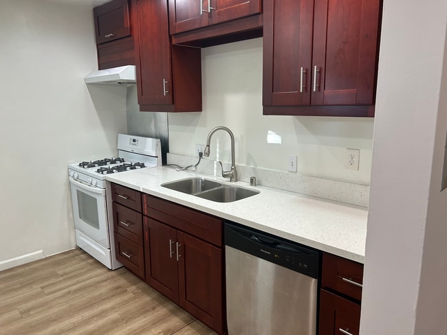 Cocina - 418 N Chester Ave