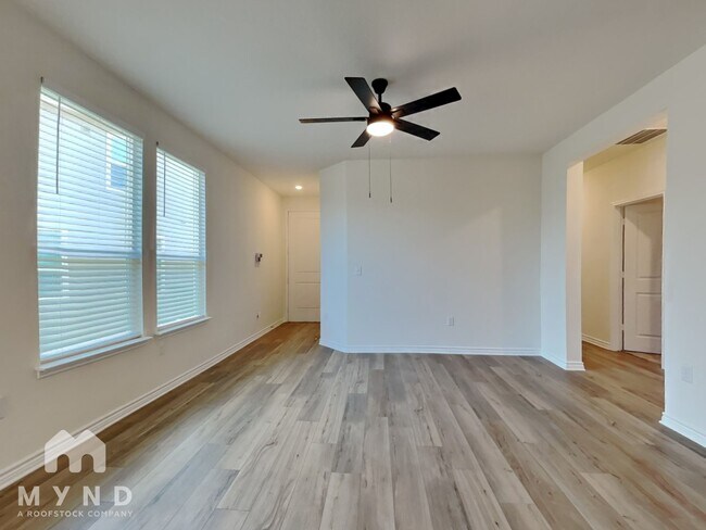 Foto del edificio - 13218 Clubhouse Blvd
