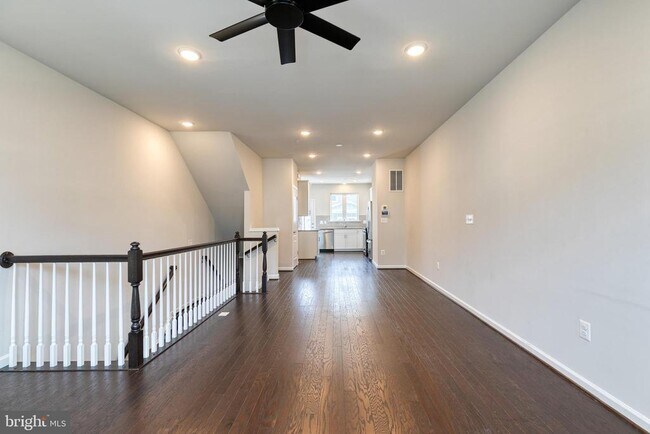 Foto del edificio - 2581 Debert Cir