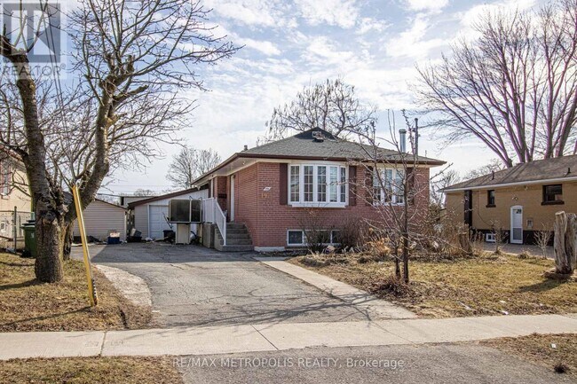 Building Photo - 19 Brimorton Dr