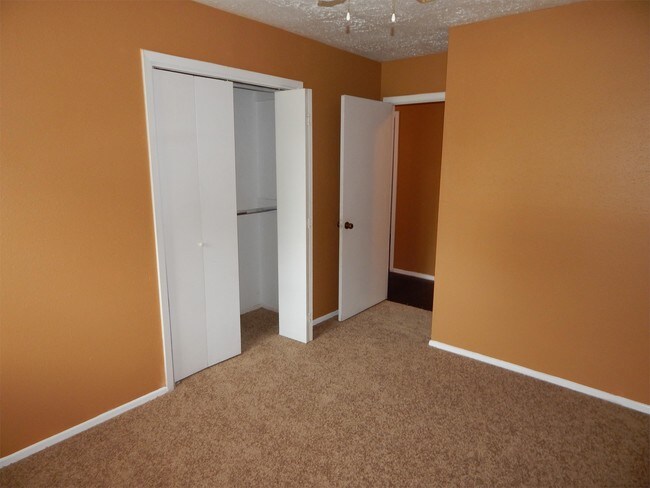 Building Photo - 2015 Delphi Ln