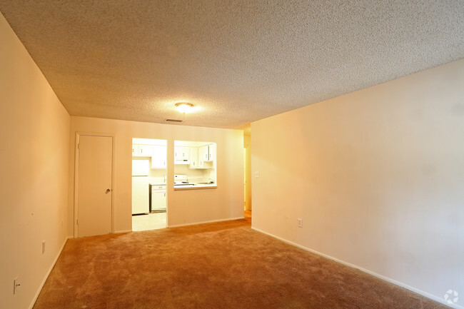 Living Room - Foxcroft Apartments