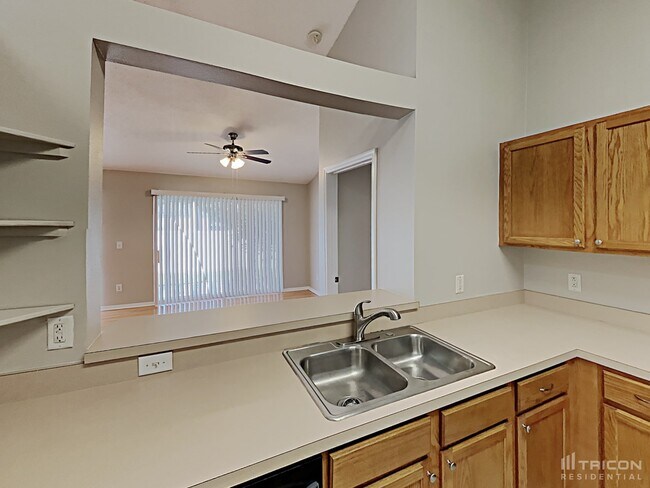 Building Photo - 325 Covent Gardens Place Deltona FL