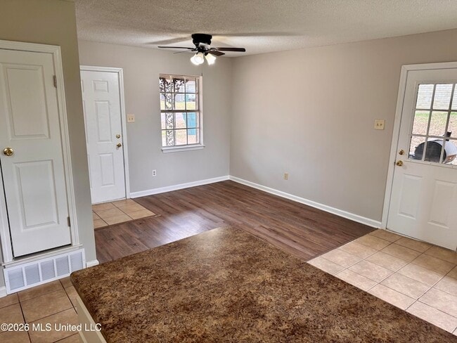 Building Photo - 1767 Northfield Dr