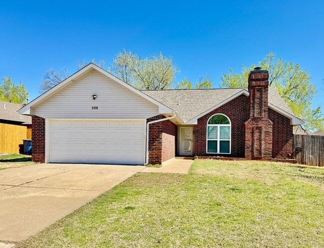 Photo - 308 N Lockeport Dr House