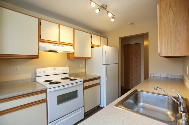 3BR, 2BA – 1,197 SF - The Colony at Bear Creek