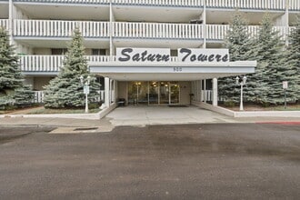 Building Photo - 900 Saturn Dr