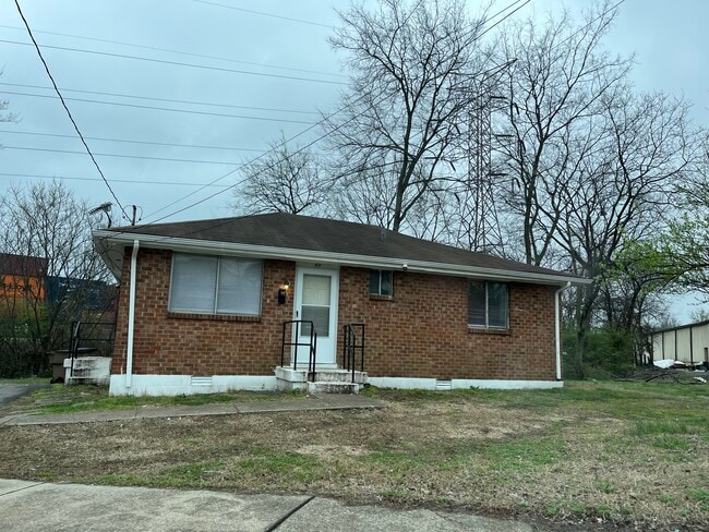 Building Photo - 49 Donelson St