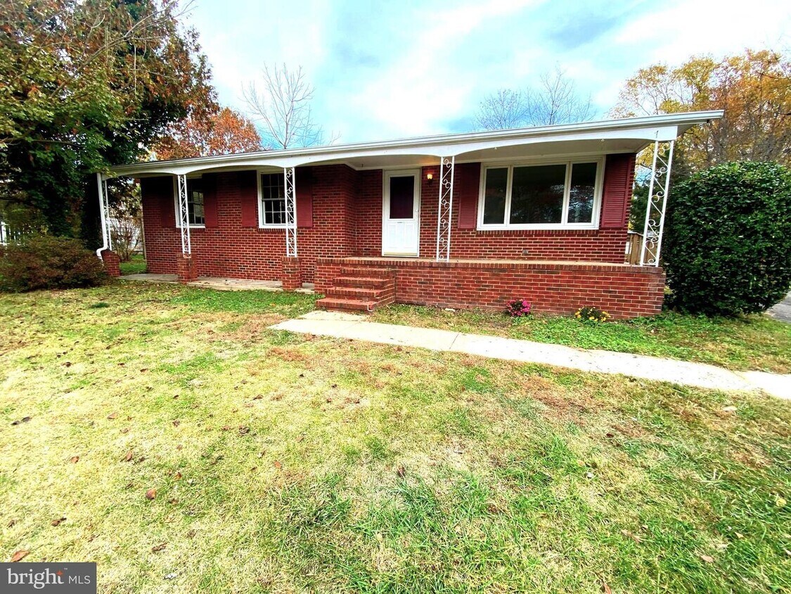 Foto principal - 712 Payton Dr