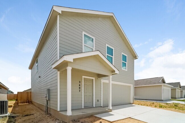 Building Photo - 2407 Lake Hls