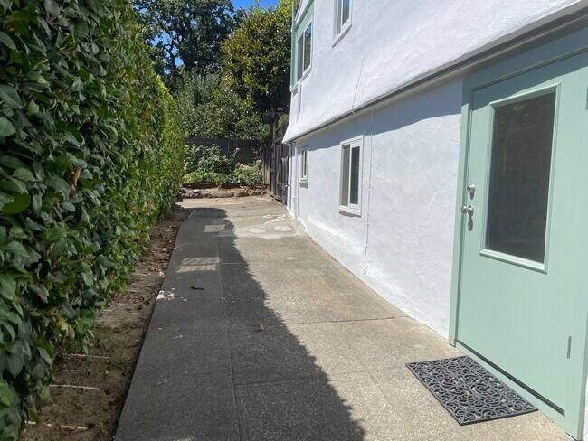 Foto del edificio - 93 Medway Rd