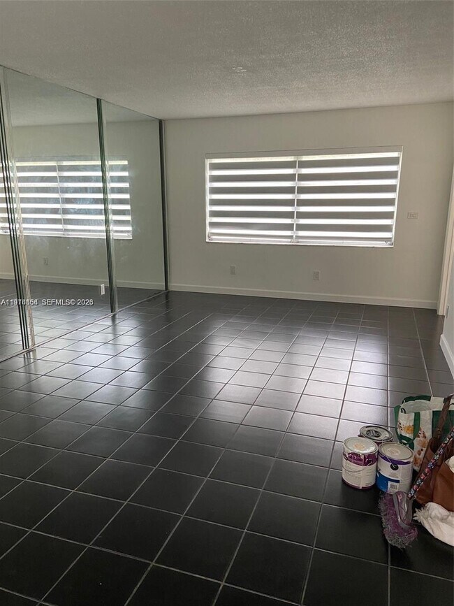 Foto del edificio - 2820 NE 201st Terrace