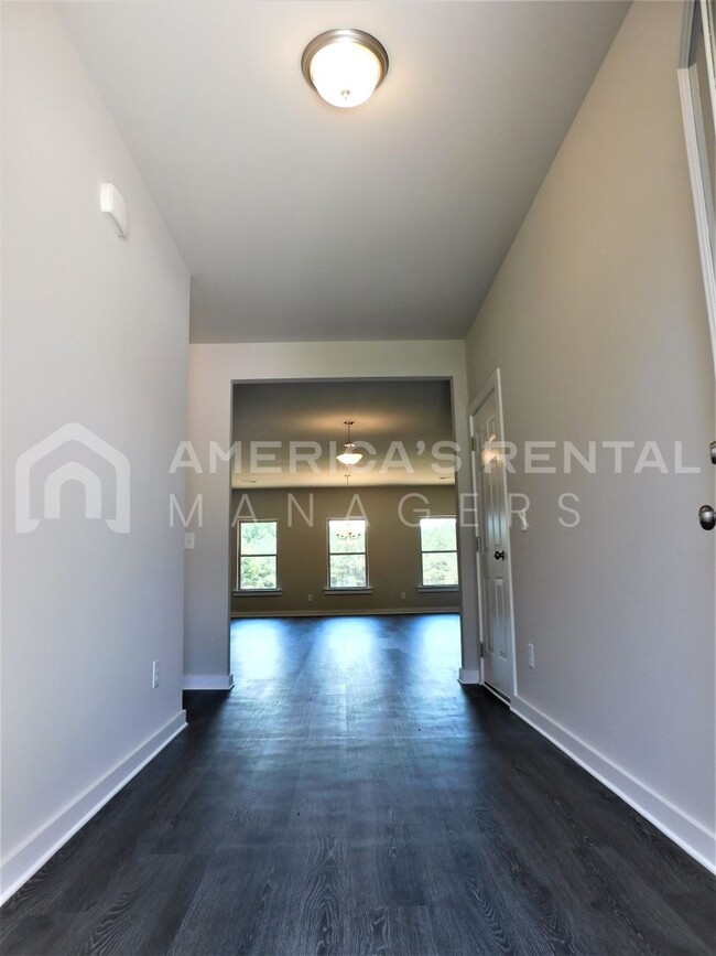 Foto del edificio - Home for Rent in Jasper, AL...AVAILABLE TO...