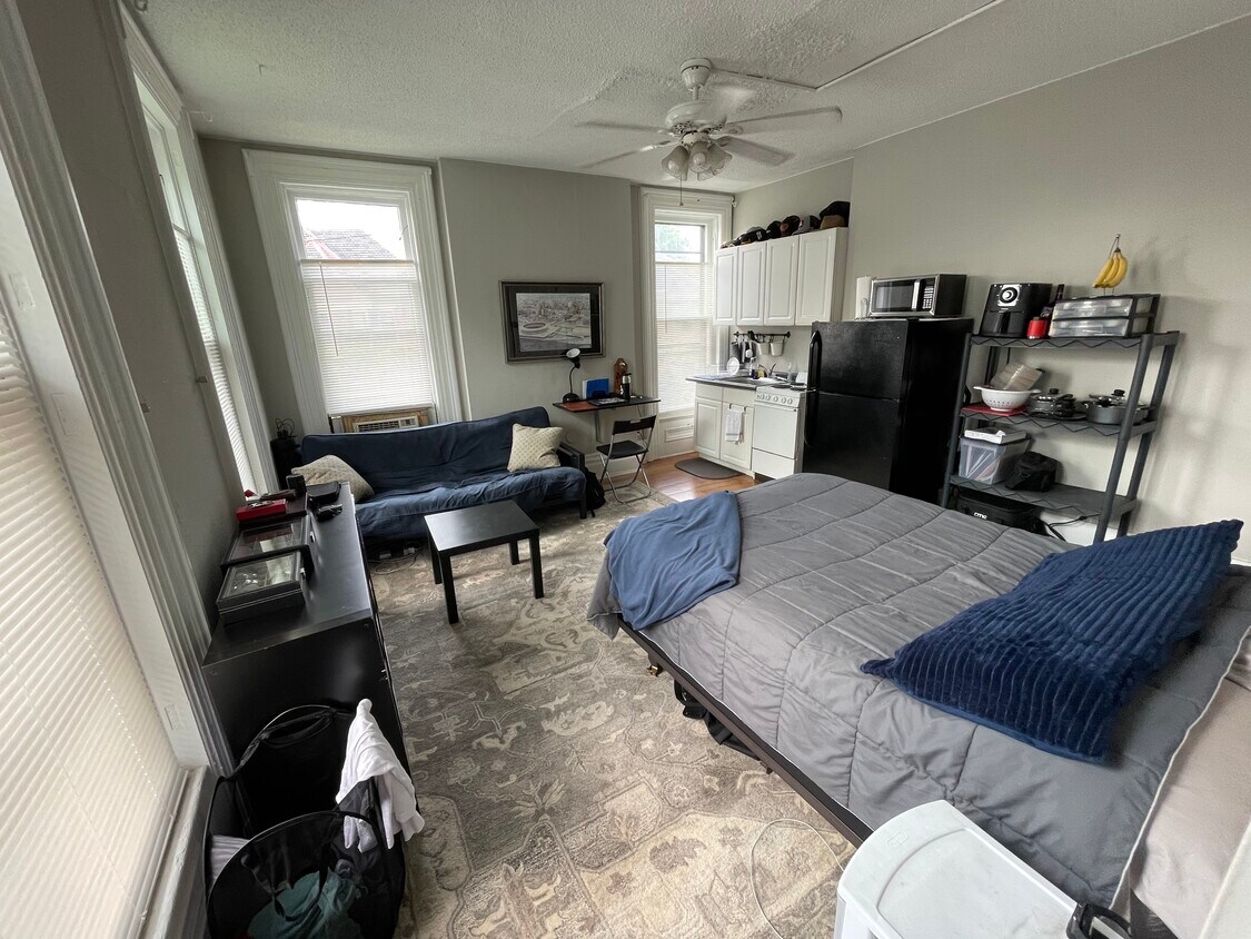 1076 Neil Ave Unit 2A, Columbus, OH 43201 Apartments in Columbus, OH