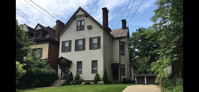 Building Photo - 344 S Aiken Ave