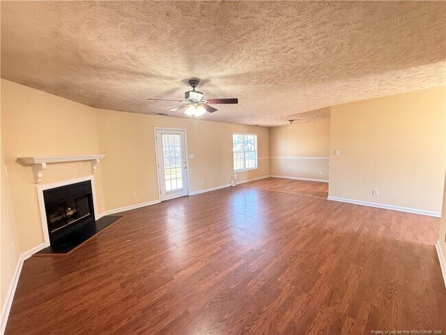 Foto del edificio - 203 Cypress Dr