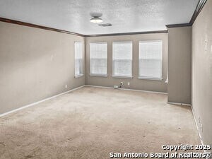 Building Photo - 903 Saxonhill Dr