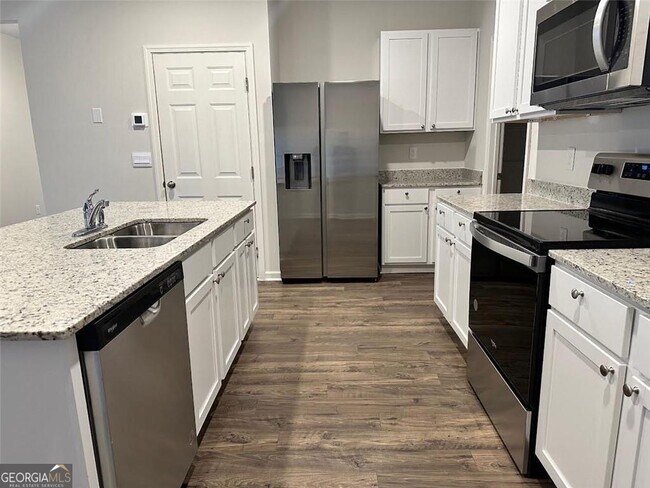 Building Photo - 50 Shadwood Pl