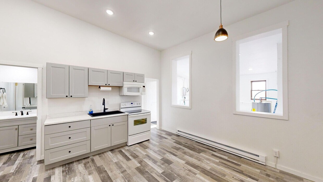 Foto principal - 105-107 W Oak Ave