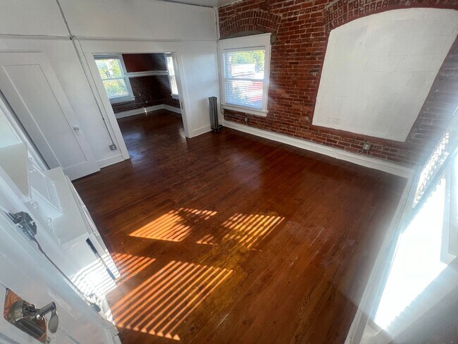 Interior Photo - The Ellison