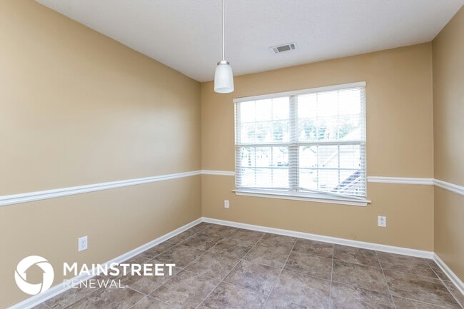 Building Photo - 2061 Registry Dr