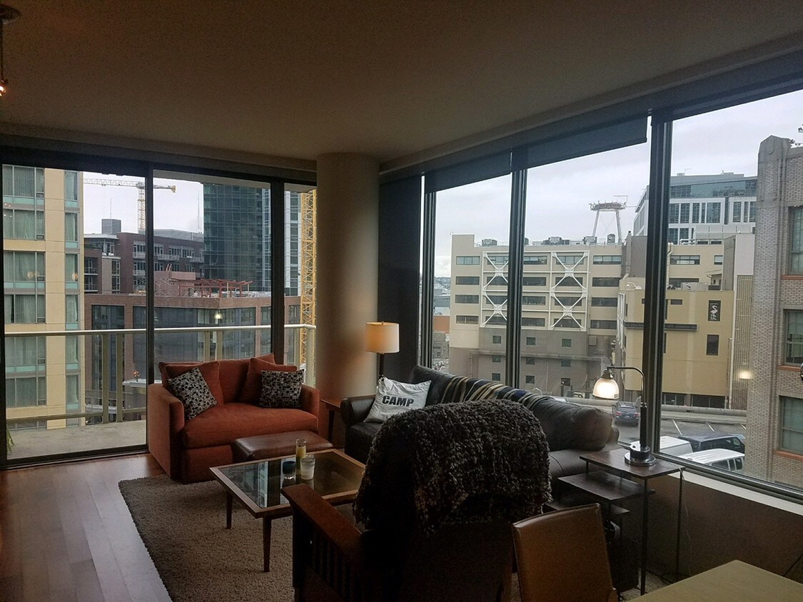 Sala de estar - 910 Lenora St