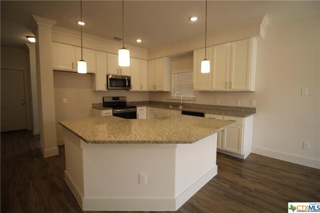 Building Photo - 264 Sapphire Dr