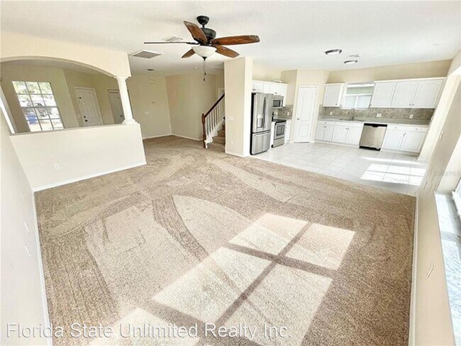 Building Photo - 3 br, 2.5 bath House - 8048 Canterbury Lak...