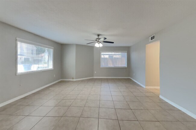 Building Photo - 4474 W Cypress Villas Dr