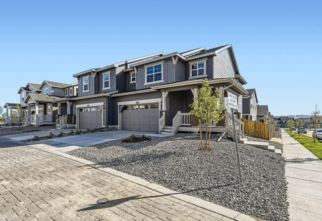 Foto del edificio - Luxurious CORNER LOT - 3bd 2.5 paired home in Dove Village!