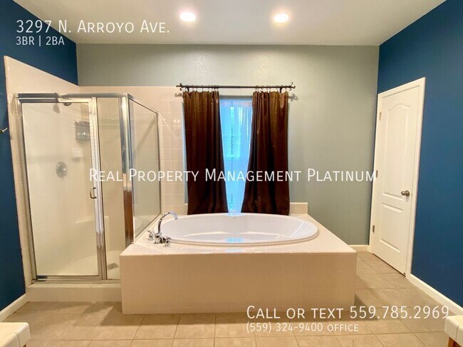 Foto del edificio - $2,195 3 Bedroom Home- Temperance and Shields