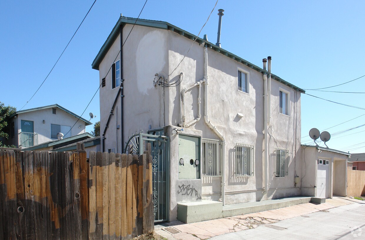 Building Photo - 4234-4244 35th St