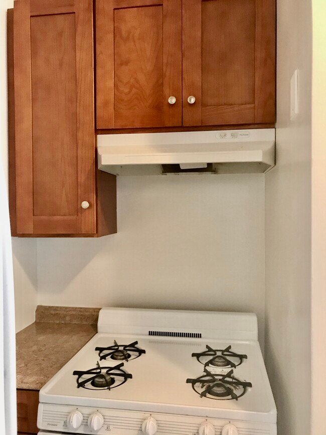 cocina - 1044 N Crescent Heights Blvd