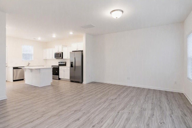 Building Photo - 463 Kincaid Rd