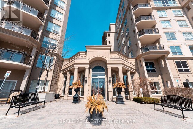 Photo du bâtiment - 8-408 Maison Parc Ct