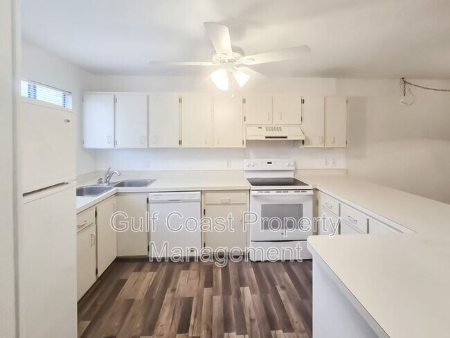 Foto del edificio - 6033 34th St W