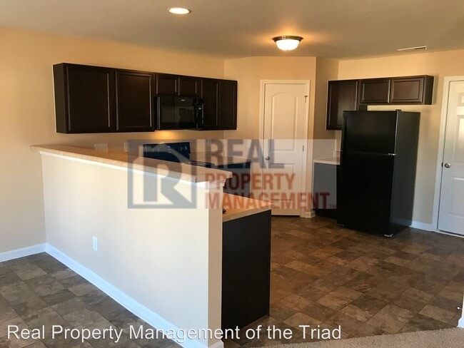 Building Photo - 4 br, 2.5 bath House - 1925 Chapel Brook Way