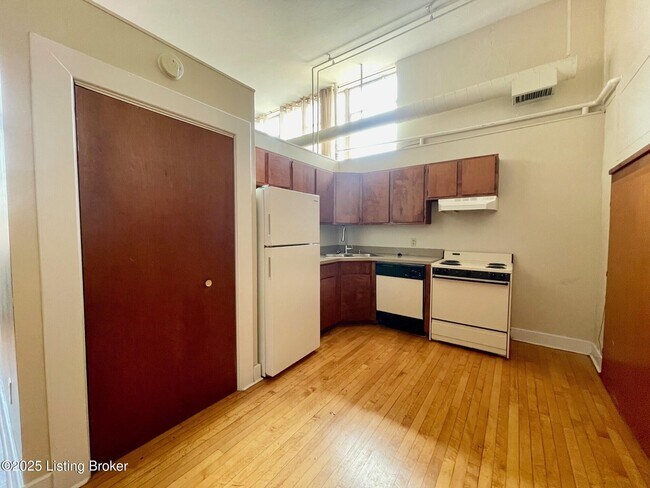 Foto del edificio - 1516 Hepburn Ave