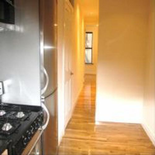 Foto del edificio - 208 W 25th St