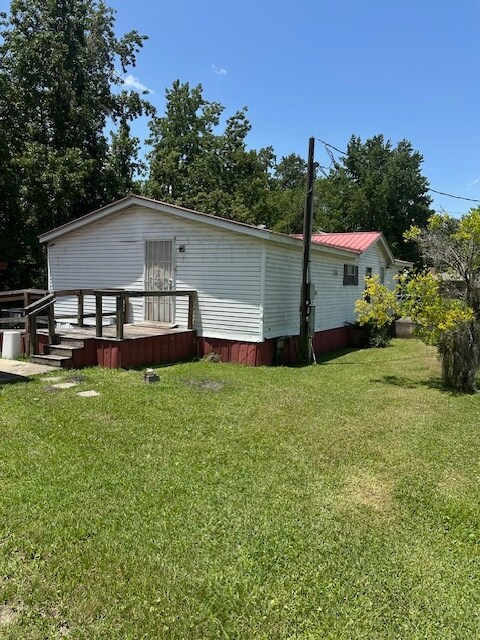 Primary Photo - 203 E Carter St